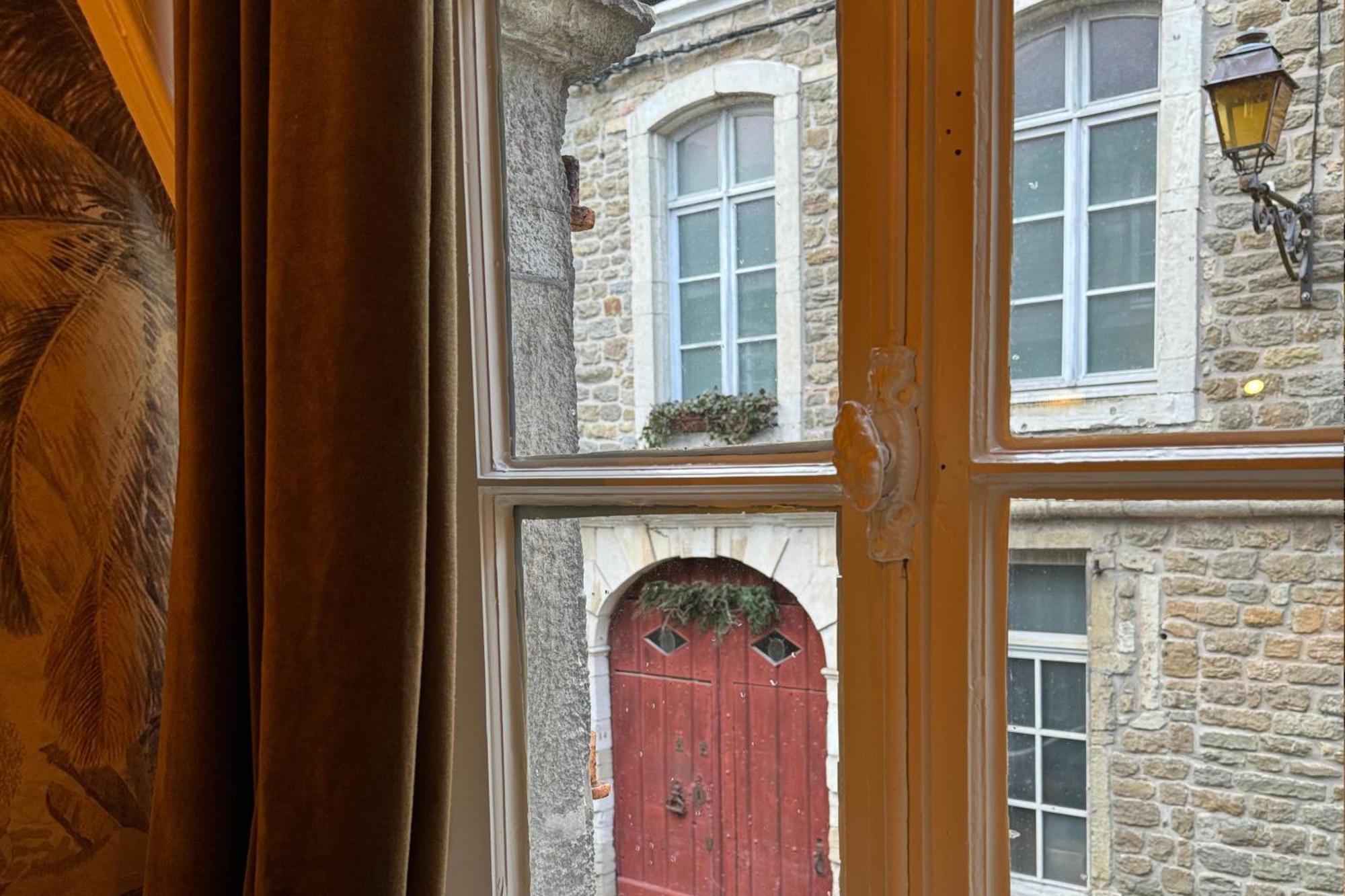 Maison 1747 - Gites De Standing En Vieille-Ville Avec Cour Boulogne-sur-Mer Exterior photo